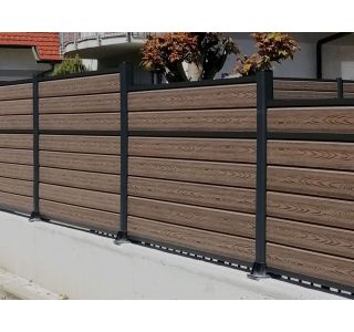 KAVNO RJAVA 180X180 CM 1 STEBRIČEK + 13 DESK