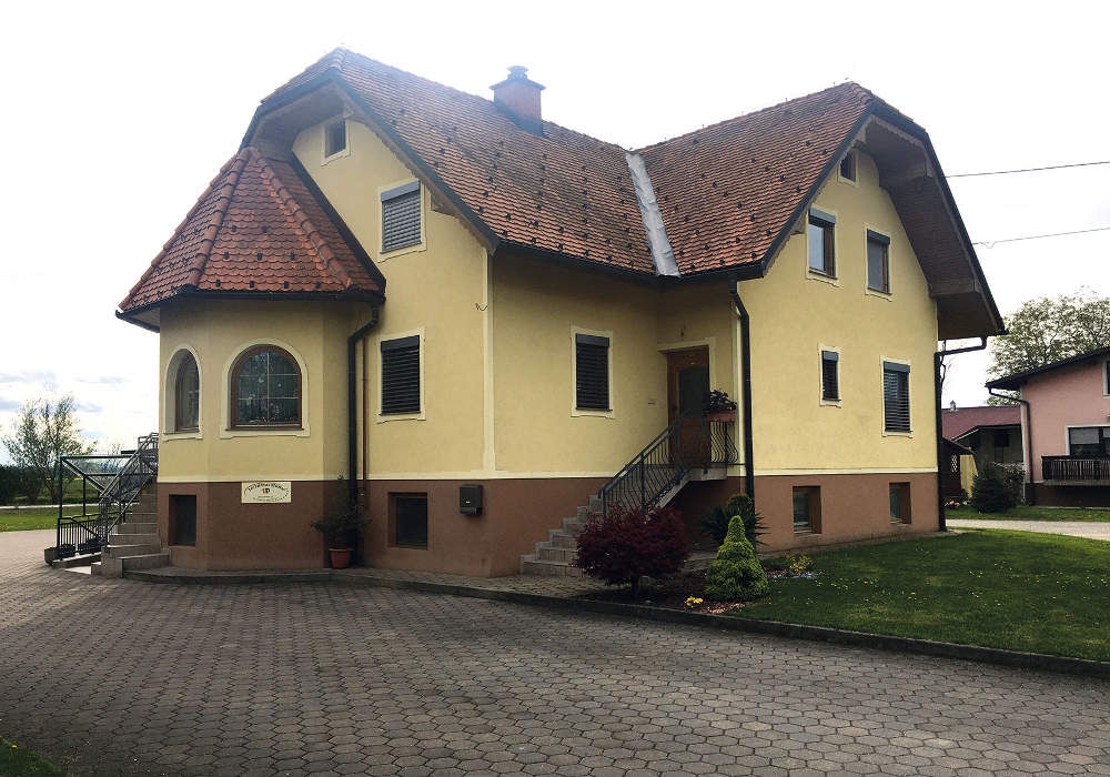 barvna študija izhodiščna fasada